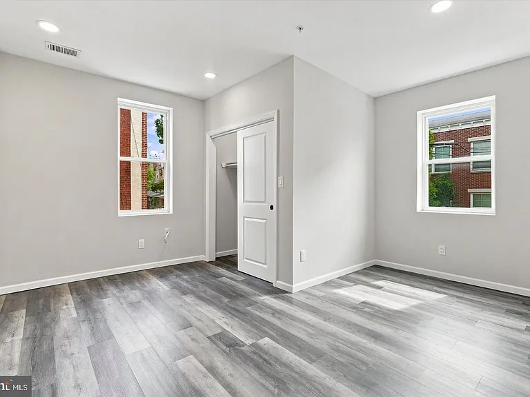623 W Oxford St #3 — Photo 6