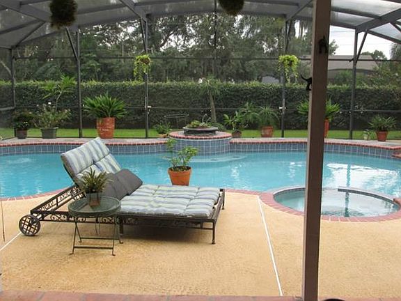 2nd image of 2207 Kimberwicke Cir