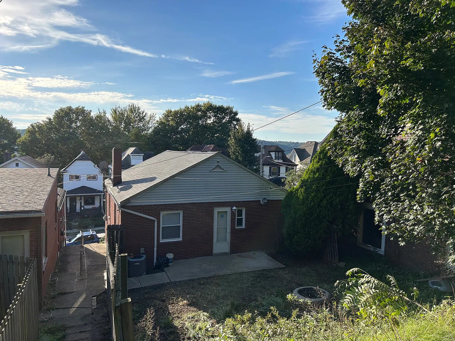 1 bed, 1000 sqft, $1,050 — Photo 2