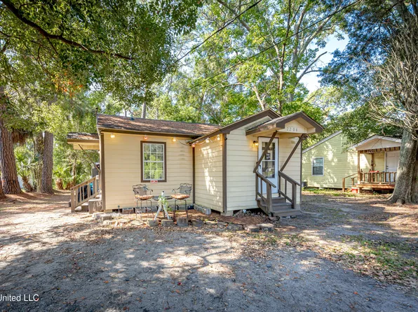 2206 Ingalls Ave, Pascagoula, MS 39567