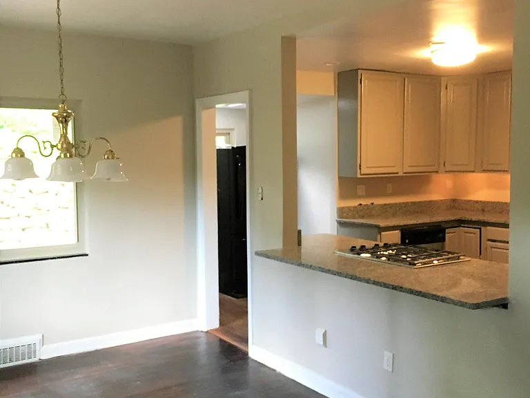 390 Orchard Dr — Photo 5