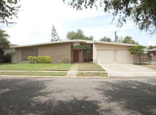 514 Dolphin Pl, Corpus Christi, TX 78411