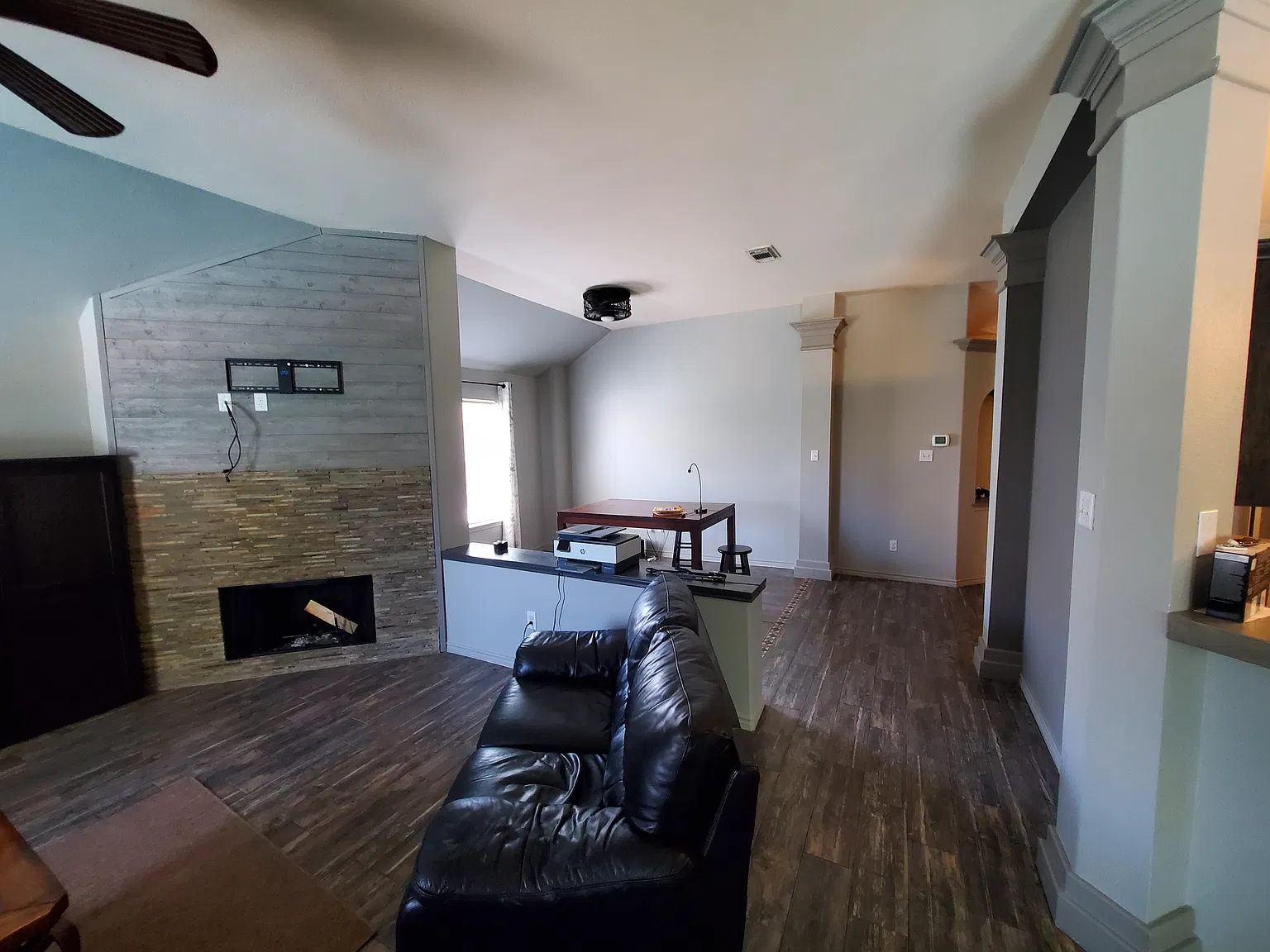 3 bed, 1783 sqft, $2,100 — Photo 2