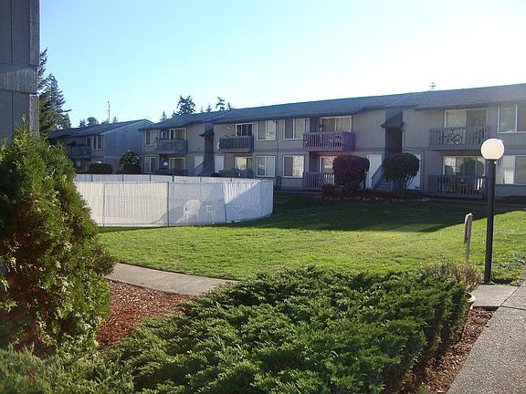 2nd image of 18207 1st Ave S APT C3