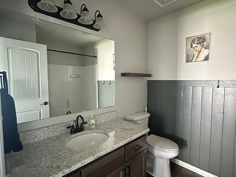 1505 Northridge Dr E — Photo 20