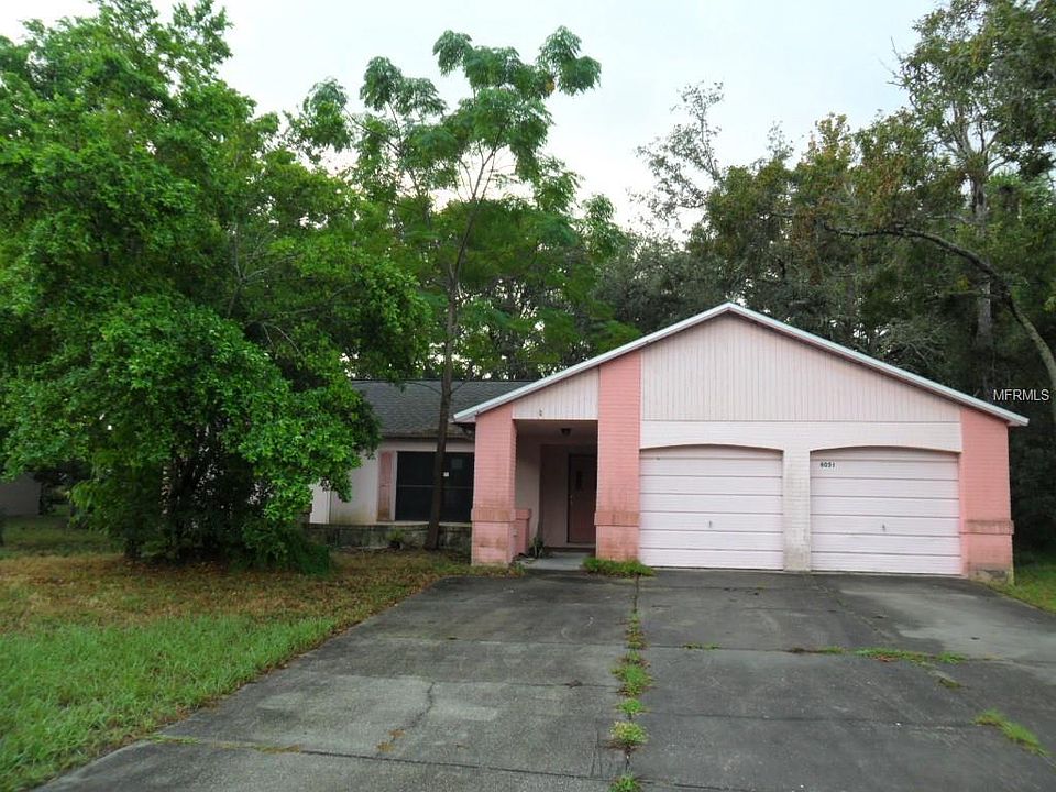 1st image of 8051 Wooden Dr