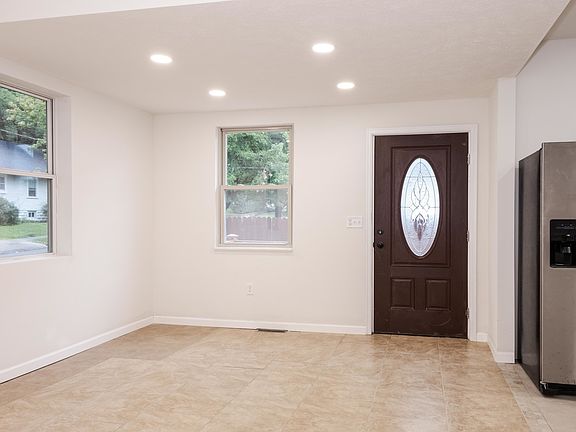 5th image of 1608 N Roosevelt Ave