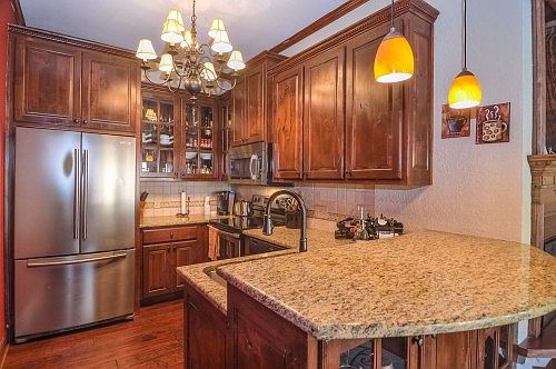 4th image of 1111 W 46th # 25 St