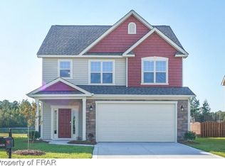 5608 Stonefield St, Hope Mills, NC 28348