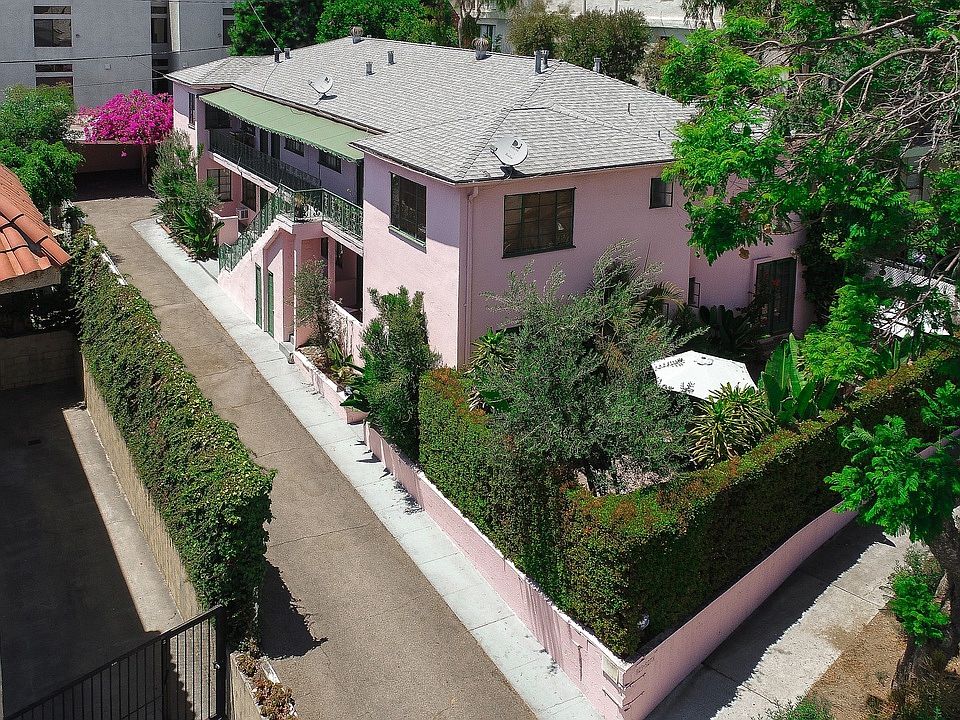 1st image of 923 Westbourne Dr