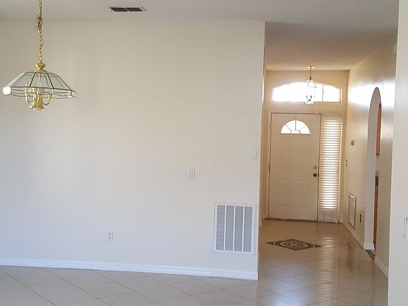 5th image of 1015 Whispering Cypress Ln