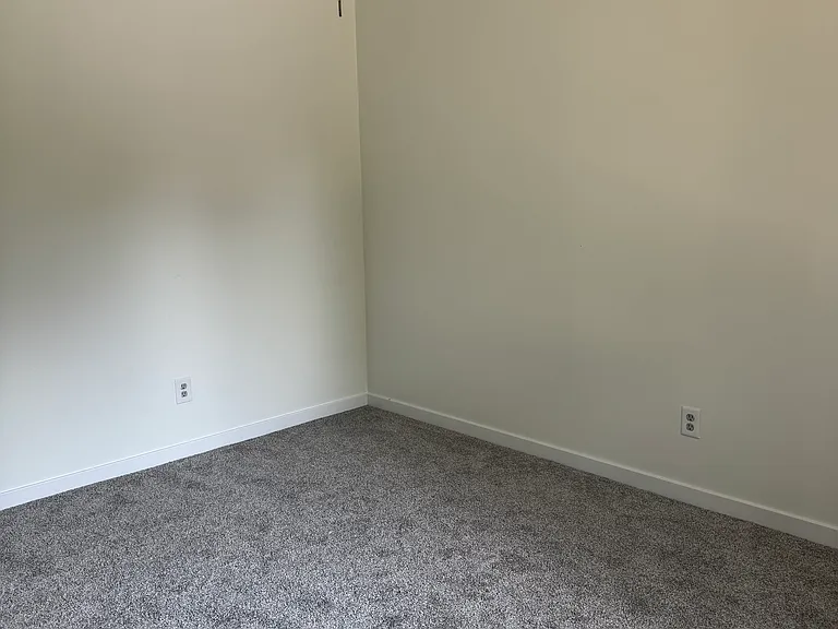 805 Donegal Dr — Photo 11