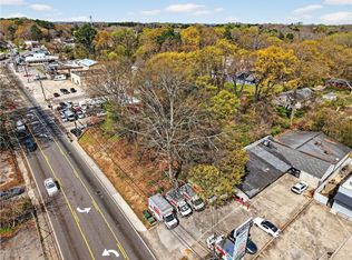 2527 Donald Lee Holloway Hwy NW, Atlanta, GA 30318