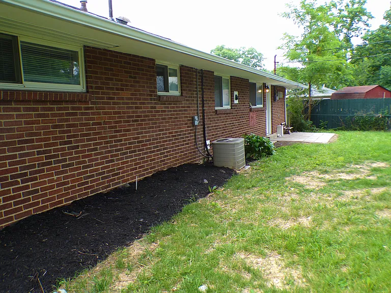 6672 Bartlett Rd — Photo 27
