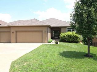 8327 Primrose St, De Soto, KS 66018