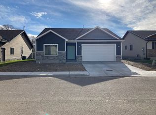 990 E Jaylee Dr, Rigby, ID 83442