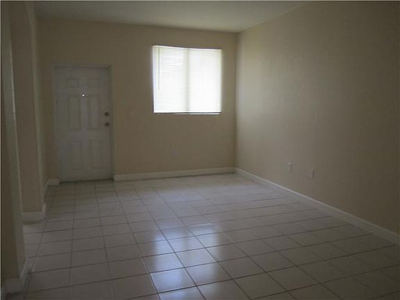 5th image of 2461 SE 16th Ter Unit 103