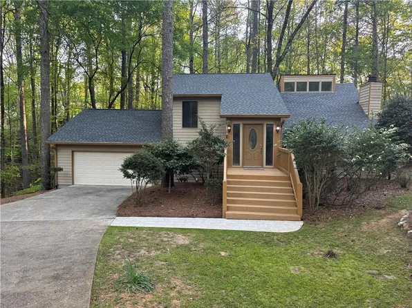 680 Branch Valley Ct, Roswell, GA 30076