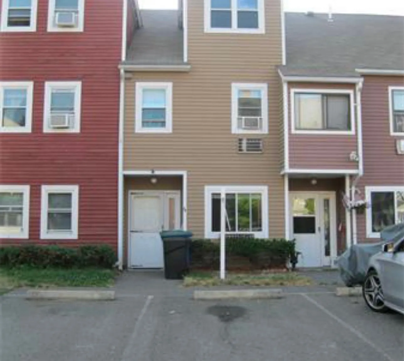 54 Bradley St — Photo 1