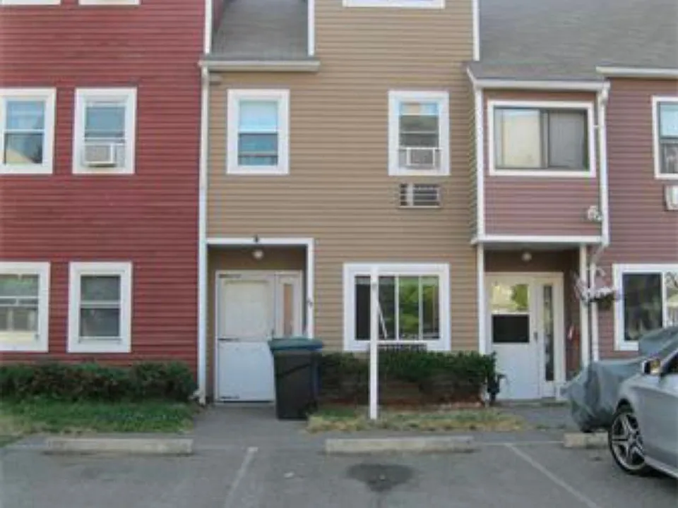 54 Bradley St