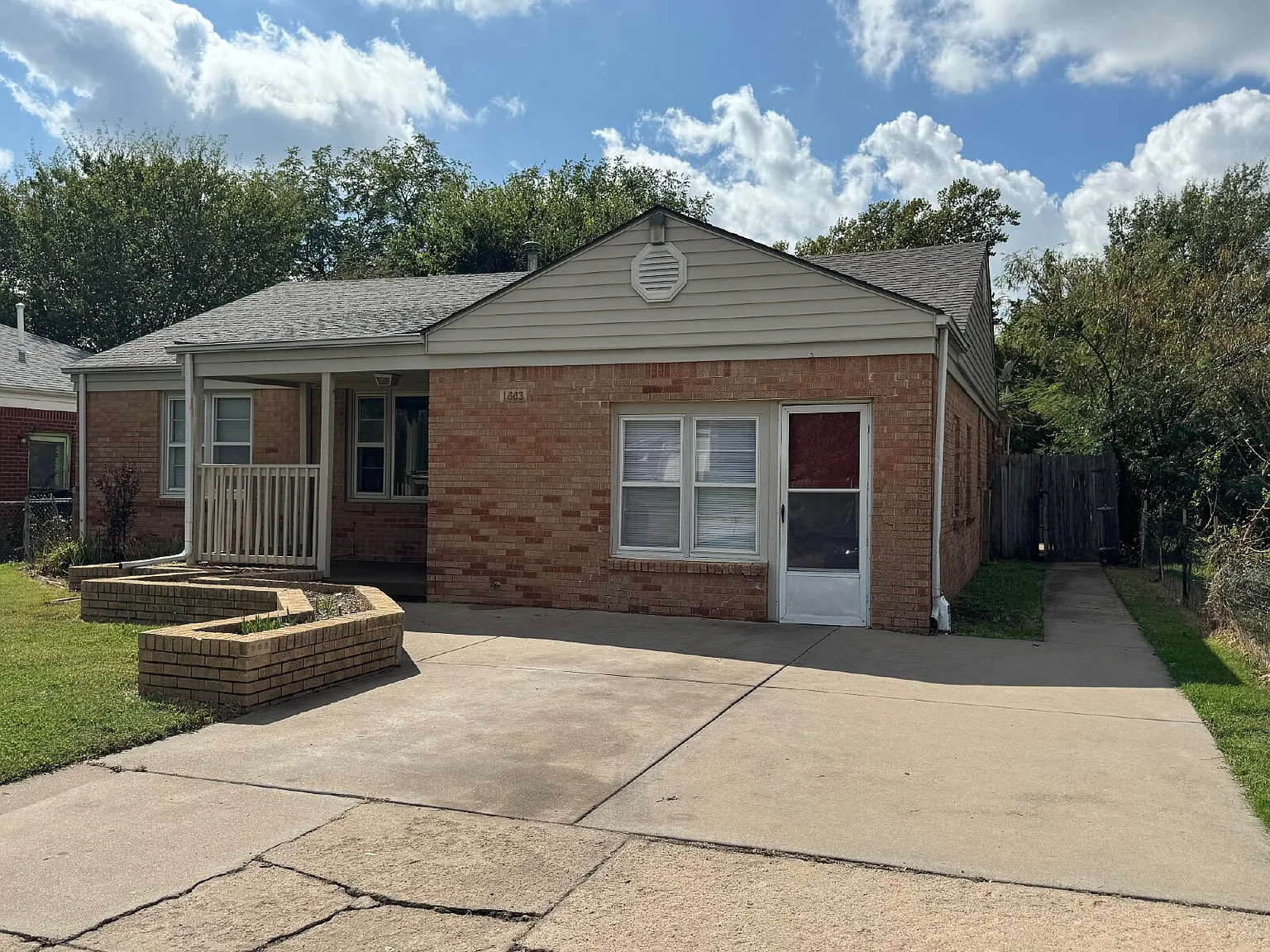 4 bed, 2.0 bath, 1739 sqft, $1,495 — Photo 3