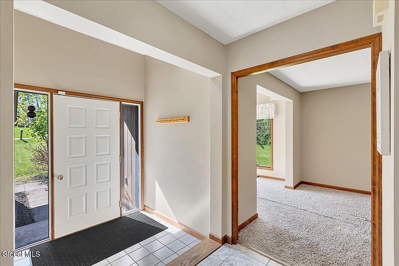 4th image of 2 Chantal Court
