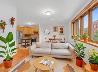 203 S 1st St #2A, Brooklyn, NY 11211