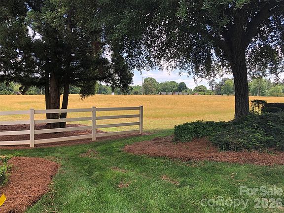 5th image of 15938 Oxer Rd #28