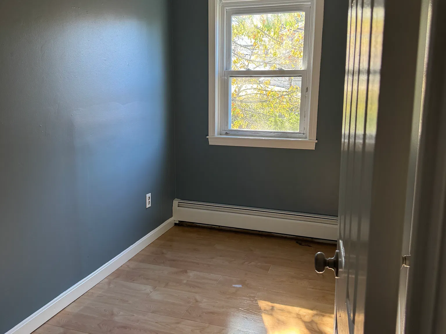 3 bed, 1.5 bath, $2,100 — Photo 1