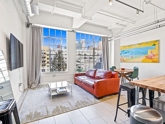 5th image of 939 S Broadway APT 409