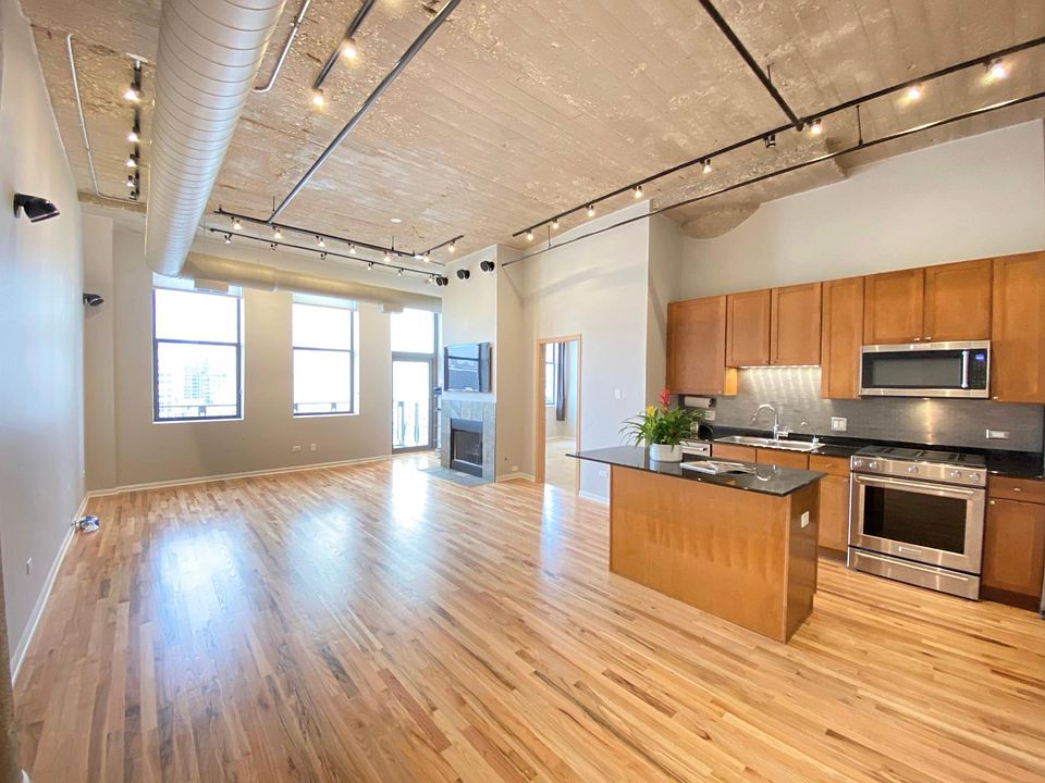 1st image of 758 N Larrabee St APT 817