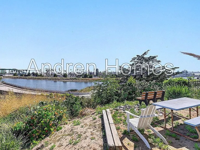 79 S Branciforte Ave — Photo 35