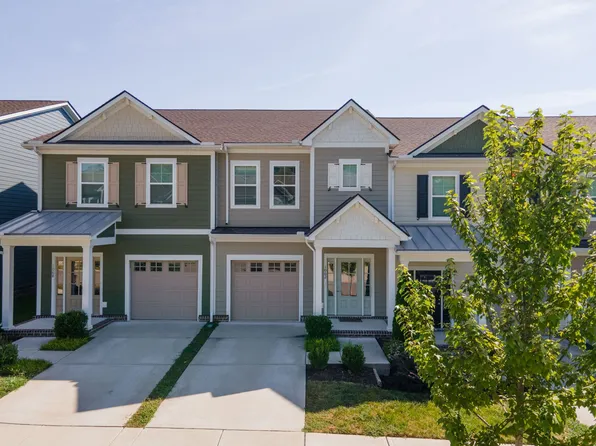 1062 Sweetleaf Dr, Franklin, TN 37064