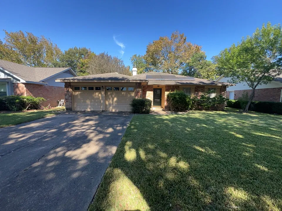 3107 Jenny Dr
