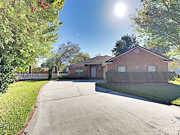 2nd image of 1971 Breckenridge Blvd