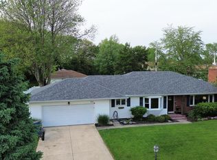 1432 River Dr, Fremont, OH 43420