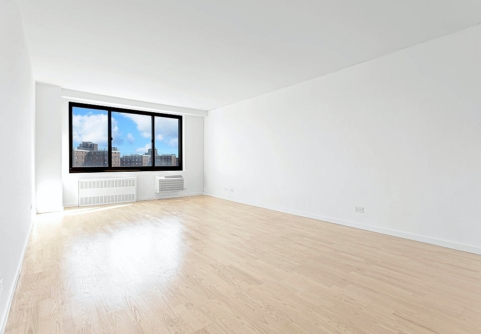 1st image of 10 W 135th St APT 12L