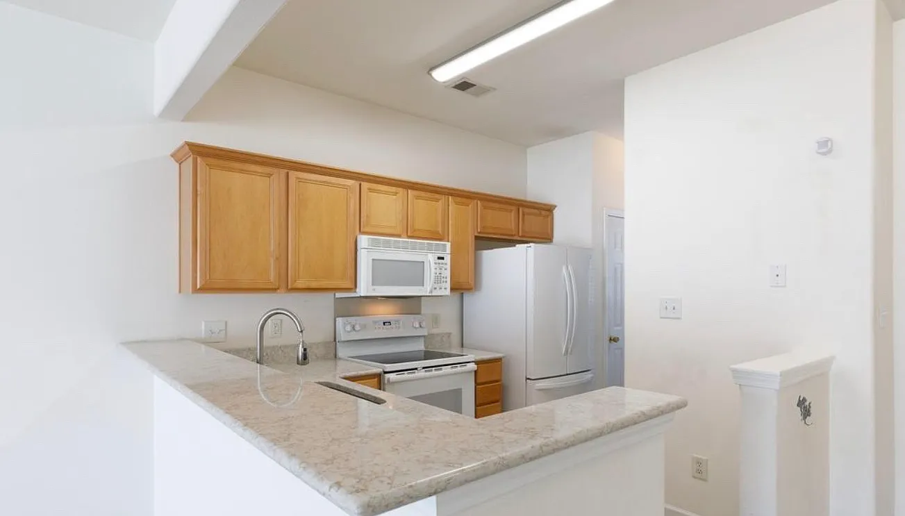 2 bed, 1189 sqft, $1,695 — Photo 2