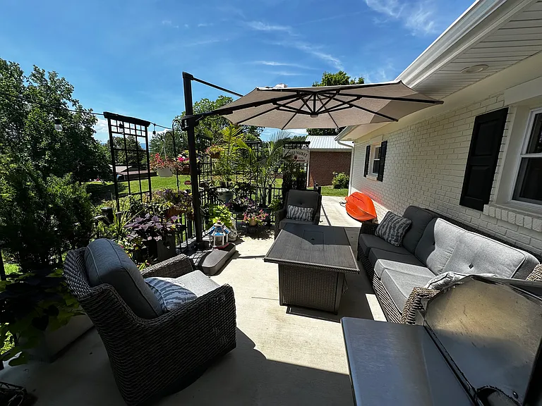 344 Hicks Rd — Photo 38