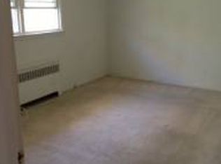 516 Summit Ave, Union City, NJ 07087