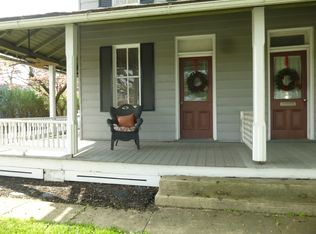 1065 Main St, East Earl, PA 17519