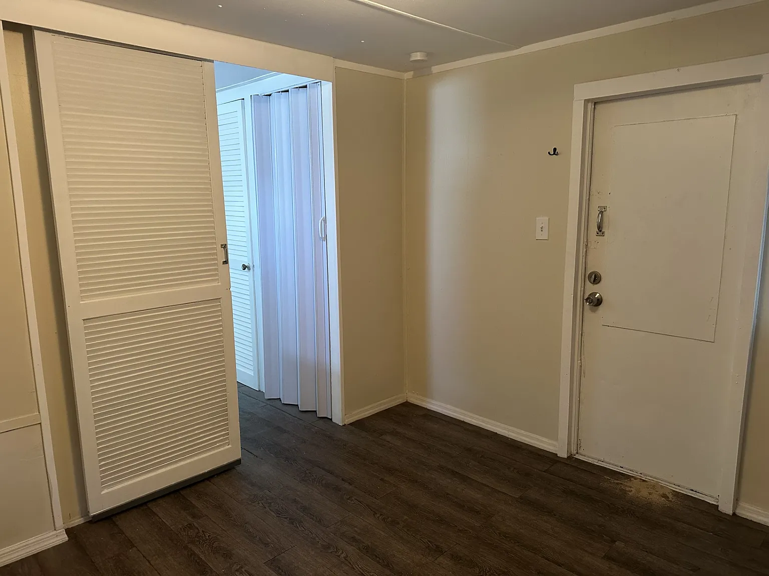 1 bed, $1,195 — Photo 4