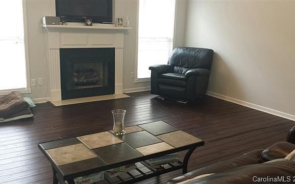 5th image of 826 Savannah Place Dr #40