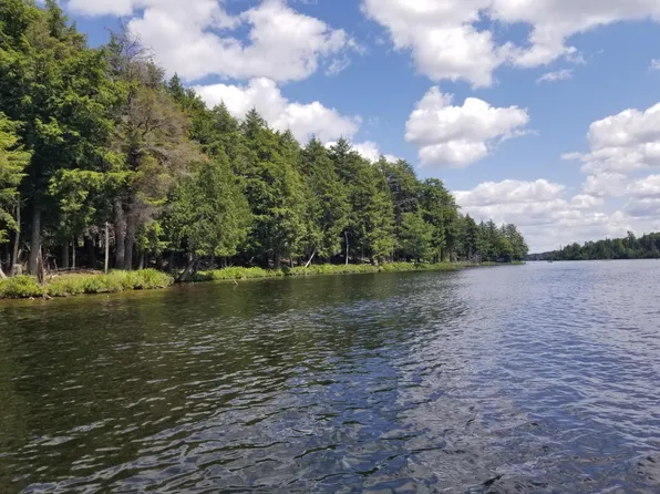 Sylvan Isle Dr, Watersmeet, MI 49969