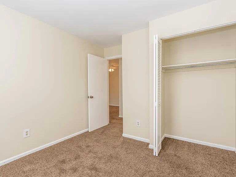 514 Cascade Ct #1 — Photo 6