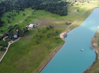 1070 Angel Lake Estates Rd, Alleyton, TX 78935