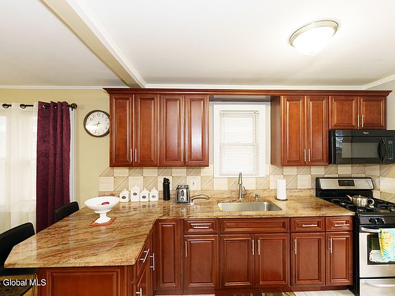 5th image of 58 Arcadia Court
