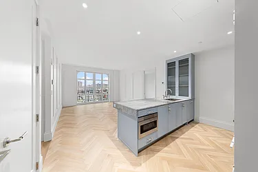 Rented by R New York