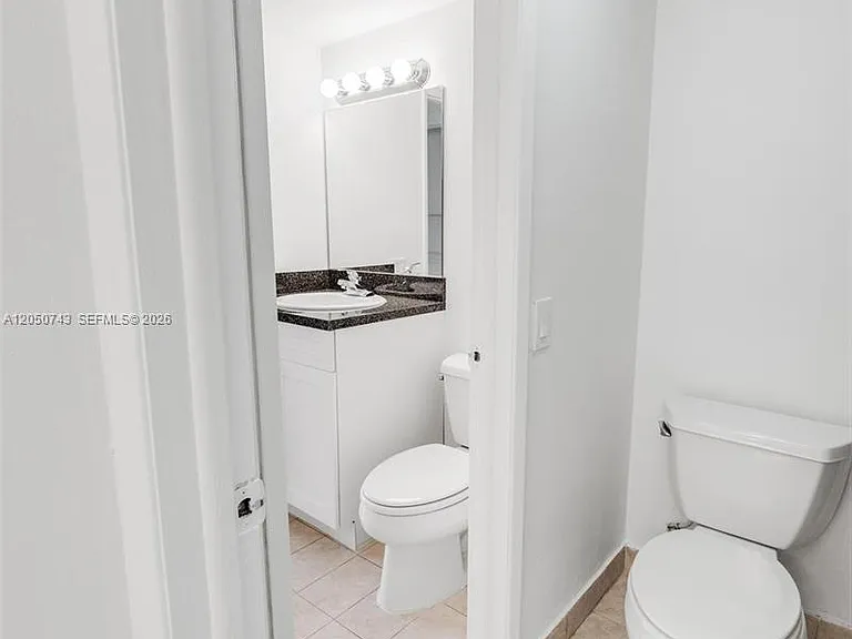 210 W Park Dr #2052 — Photo 16