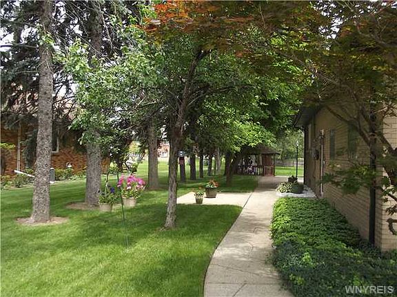 4th image of 2980 William St
